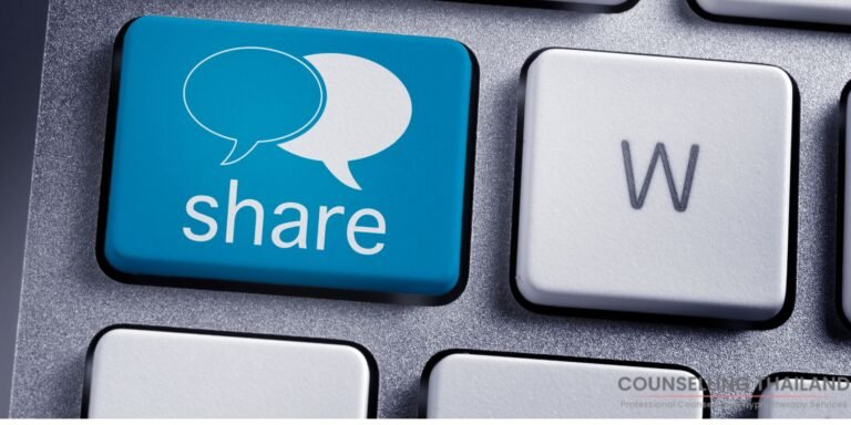 Online Oversharing การแบ่งปันข้อมูลส่วนตัวเกินพอดีในโลกออนไลน์