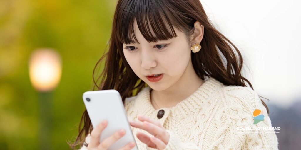 Gen Z คิดมากจริงหรือ? สำรวจมุมมองของคนรุ่นใหม่ผ่านบริบทด้านสุขภาพจิต การทำงาน และความสัมพันธ์ พร้อมเรียนรู้วิธีเข้าใจกันมากกว่าการตัดสิน
